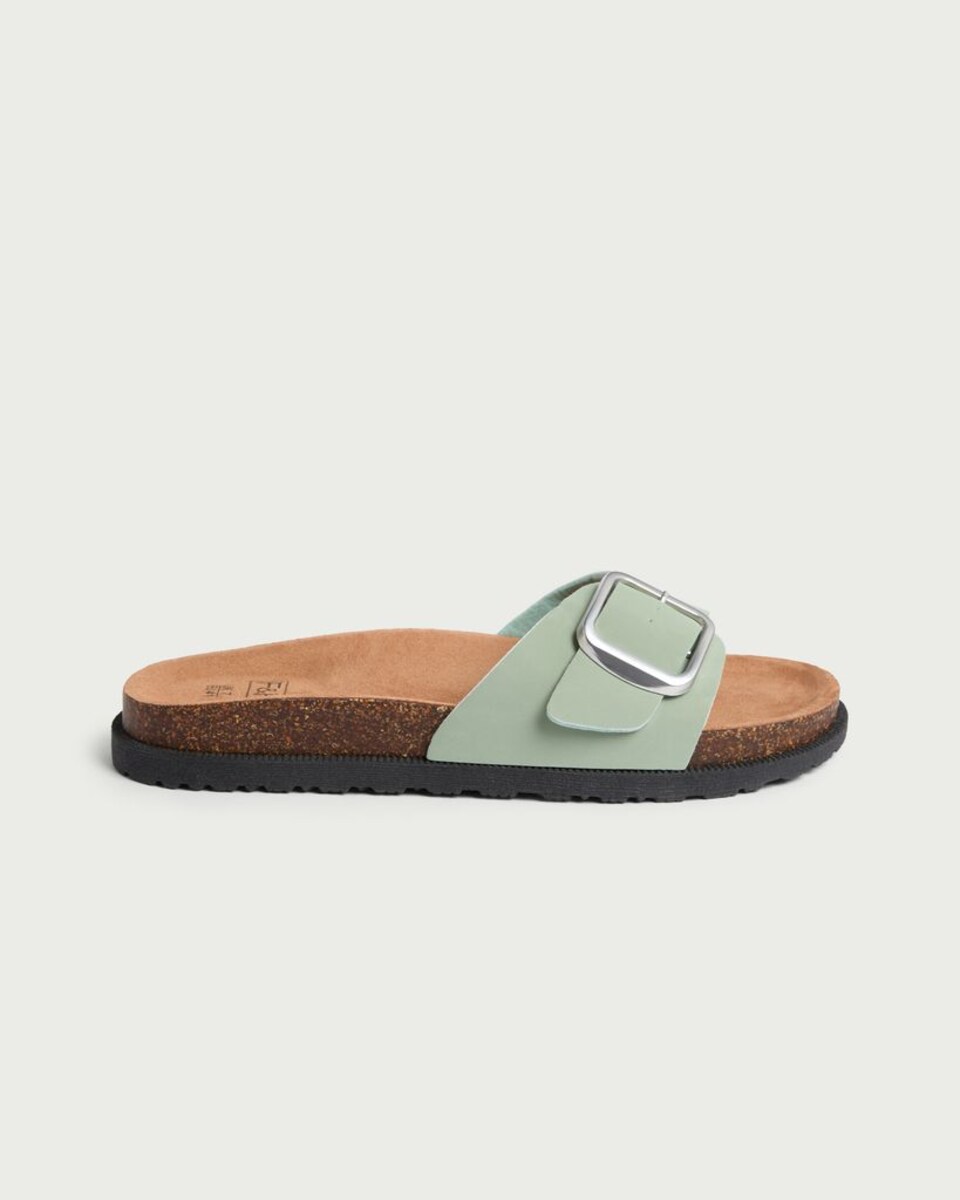 SANDAL